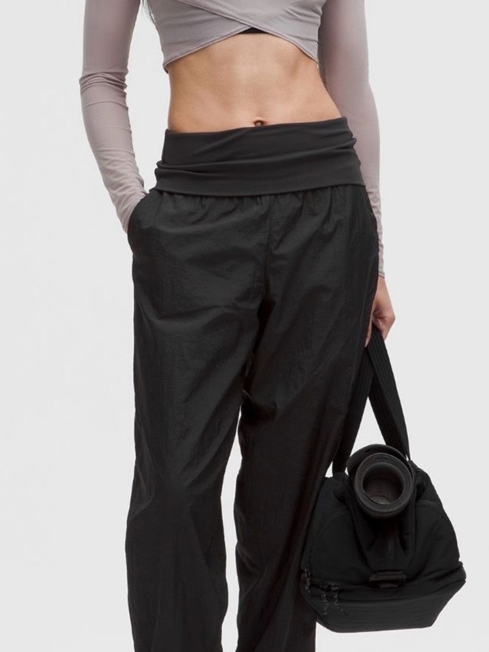 Lululemon Lightweight Foldover-Waist
Jogger Black Small NWOT